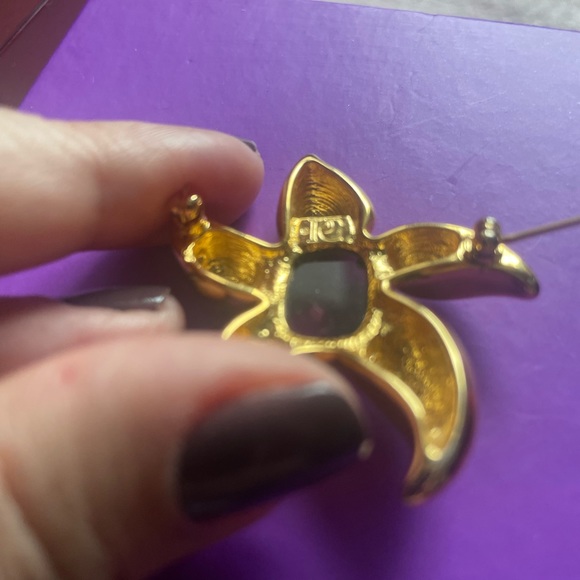 Avon Presidents Club (PC) Starfish Amethyst Jelly Belly Gold tone pin/brooch - Picture 4 of 4